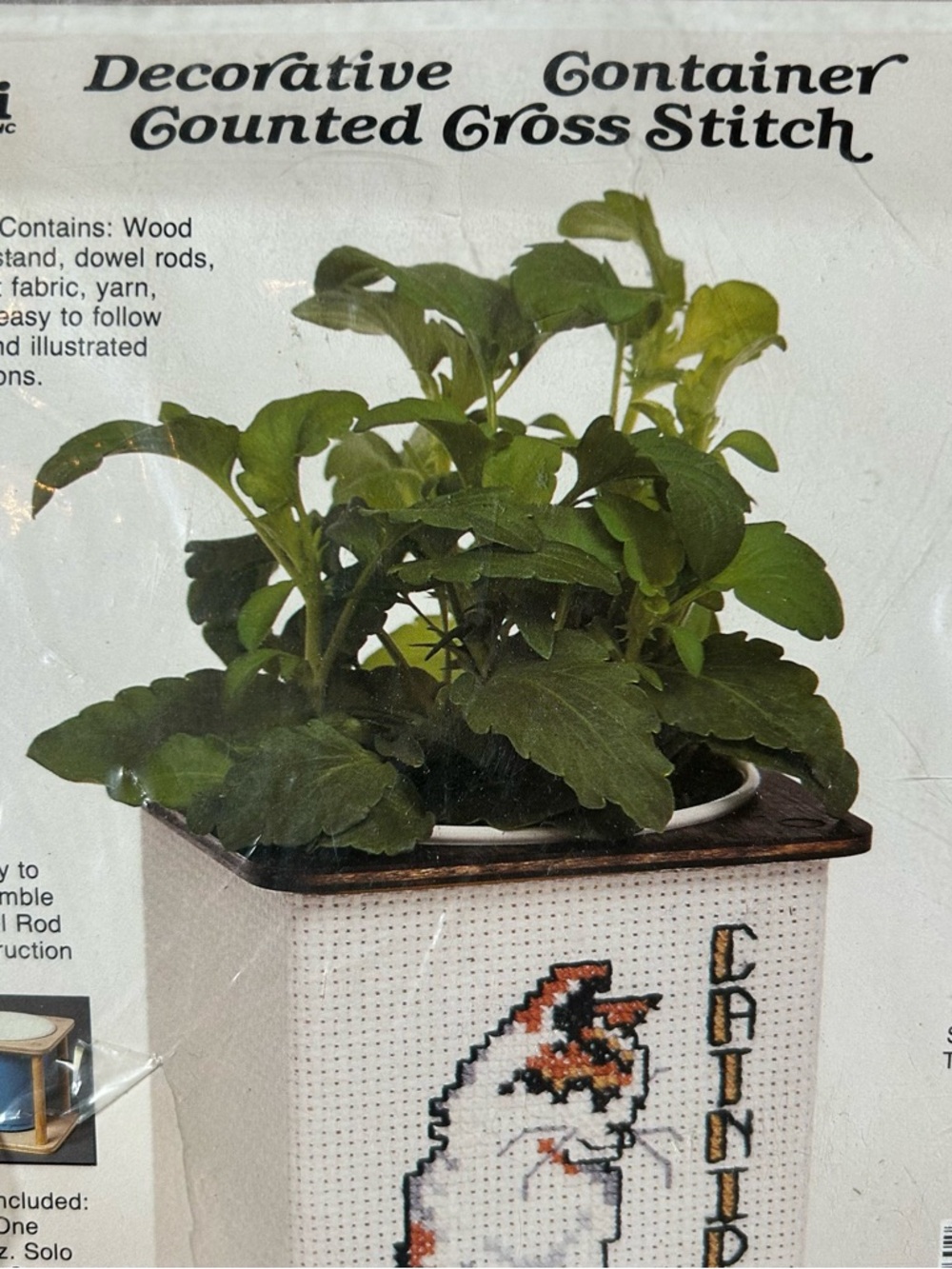 Vintage Needle Magic Counted Cross Stitch Kit Decorative Container Cat Nip - Picture 5 of 6